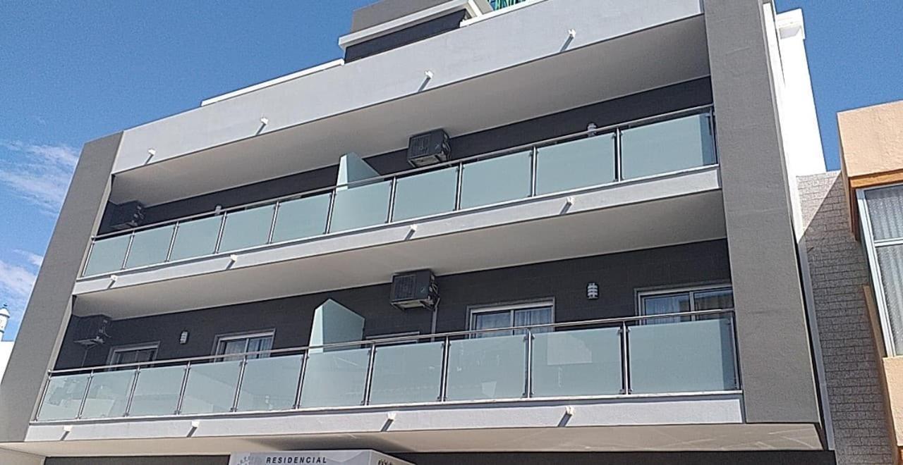 Residencial Nosso Paraiso Panzió Quarteira Kültér fotó